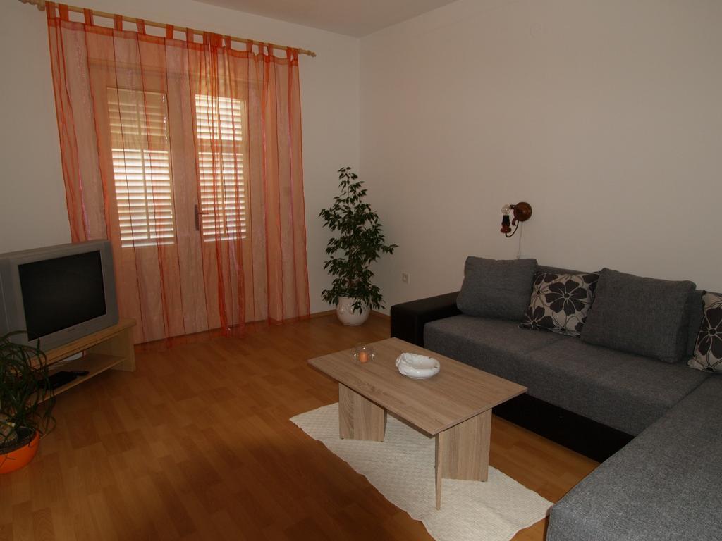 Apartment Dudic Palit Bagian luar foto