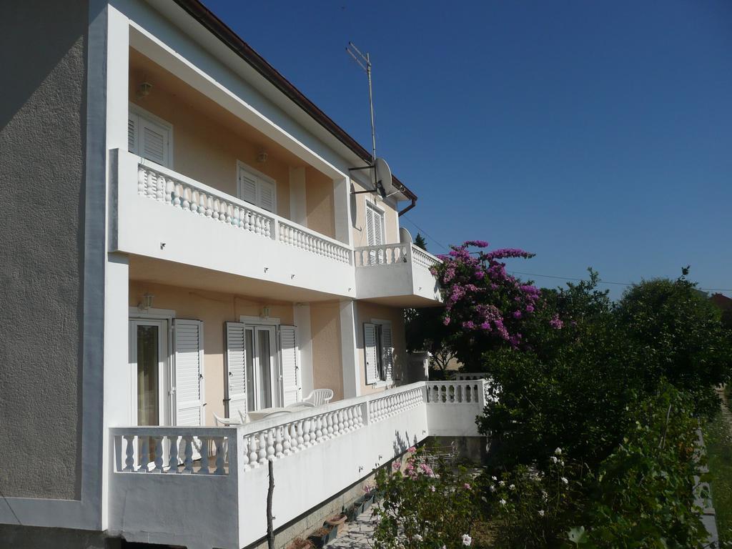 Apartment Dudic Palit Bagian luar foto